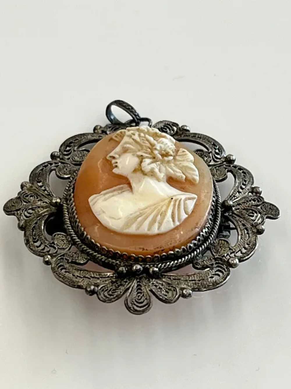 Vintage Silver Filigree Shell Cameo Pendant/ Broo… - image 3