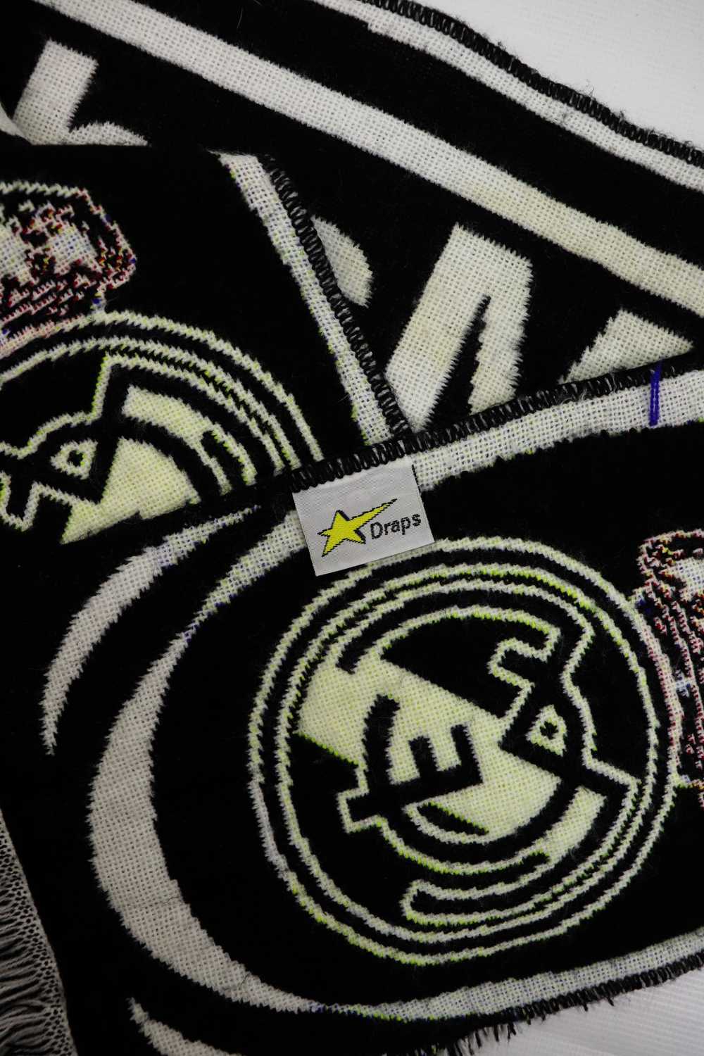 Real Madrid × Streetwear × Vintage Draps Vintage … - image 11