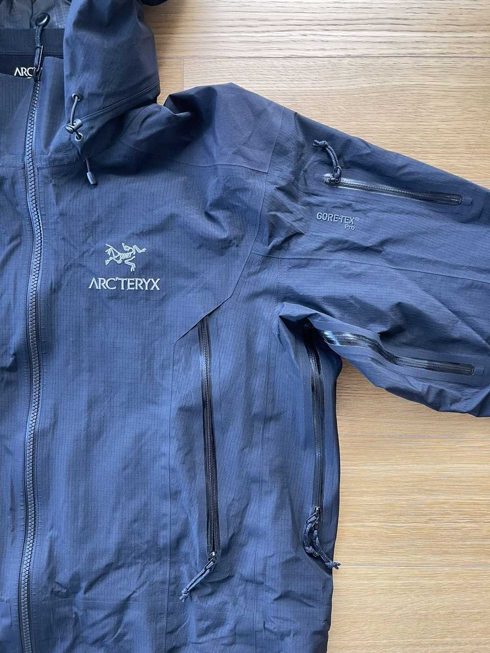 Arc'Teryx Arcteryx Theta AR 2013 - image 3