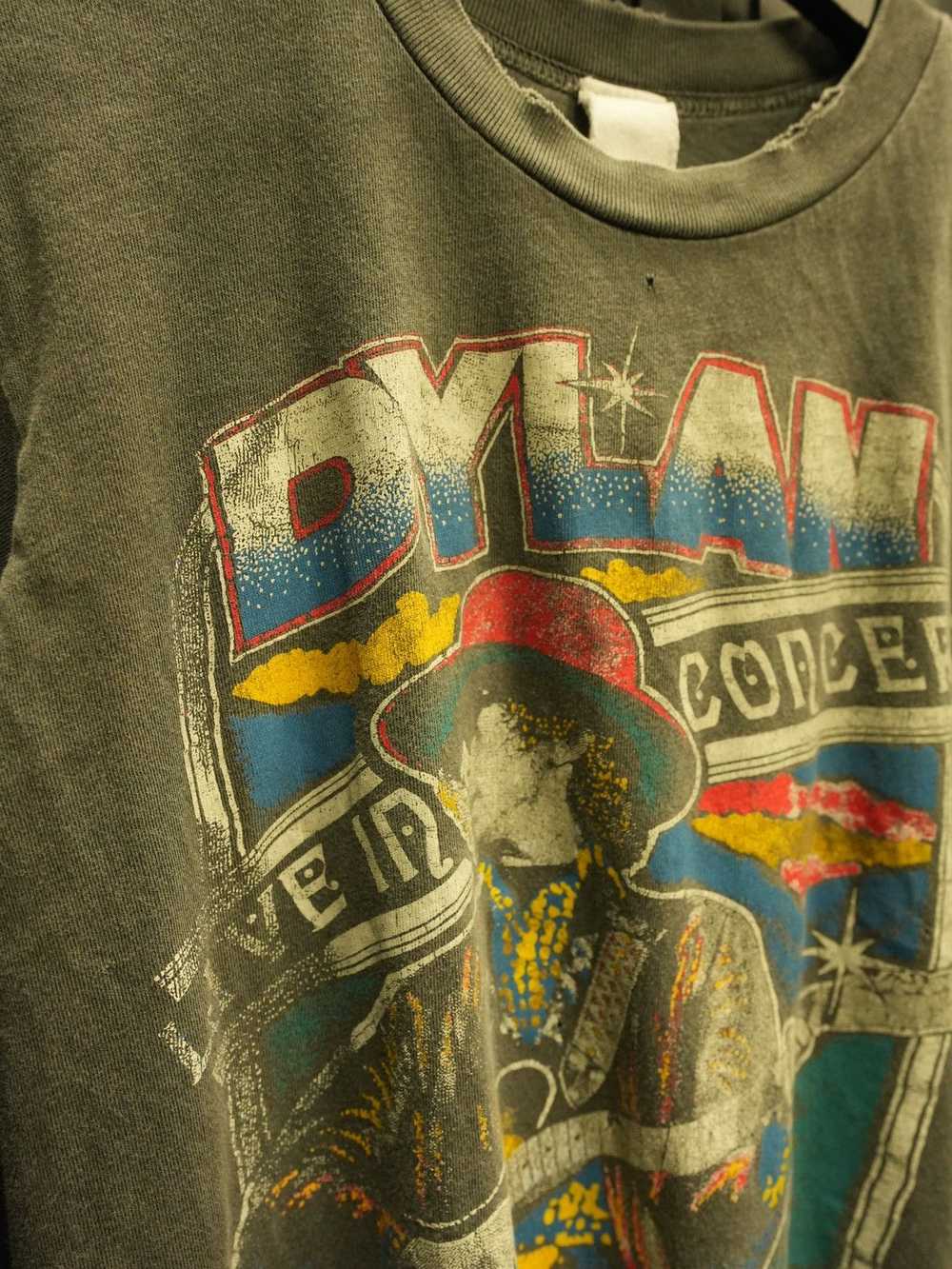 MadeWorn MadeWorn Bob Dylan Concert Cropped Tee - image 4