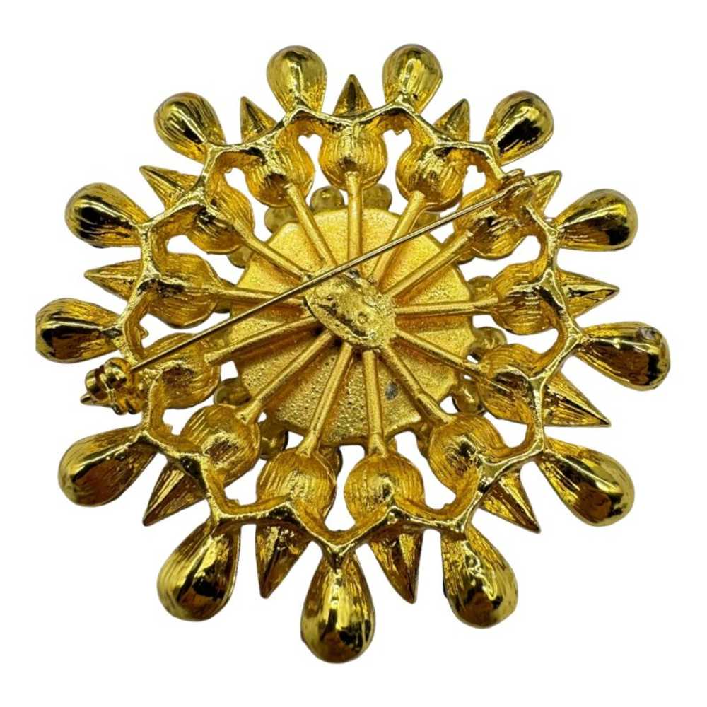 Contemporary Sunburst-style Brooch - image 2