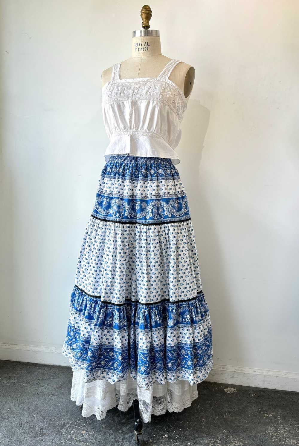 Vintage French Provençal Maxi Skirt - image 2