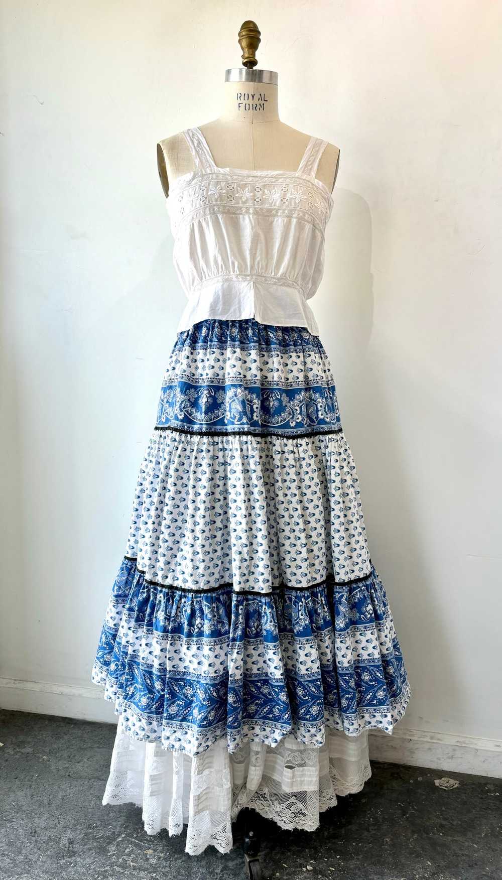 Vintage French Provençal Maxi Skirt - image 3