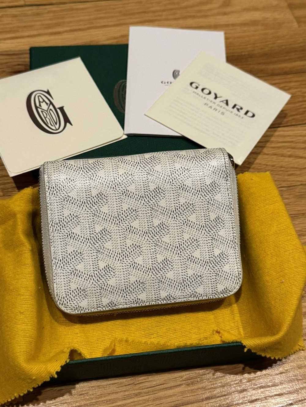 Goyard *RARE* Goyard White Zip Wallet/Coin Pouch - image 5