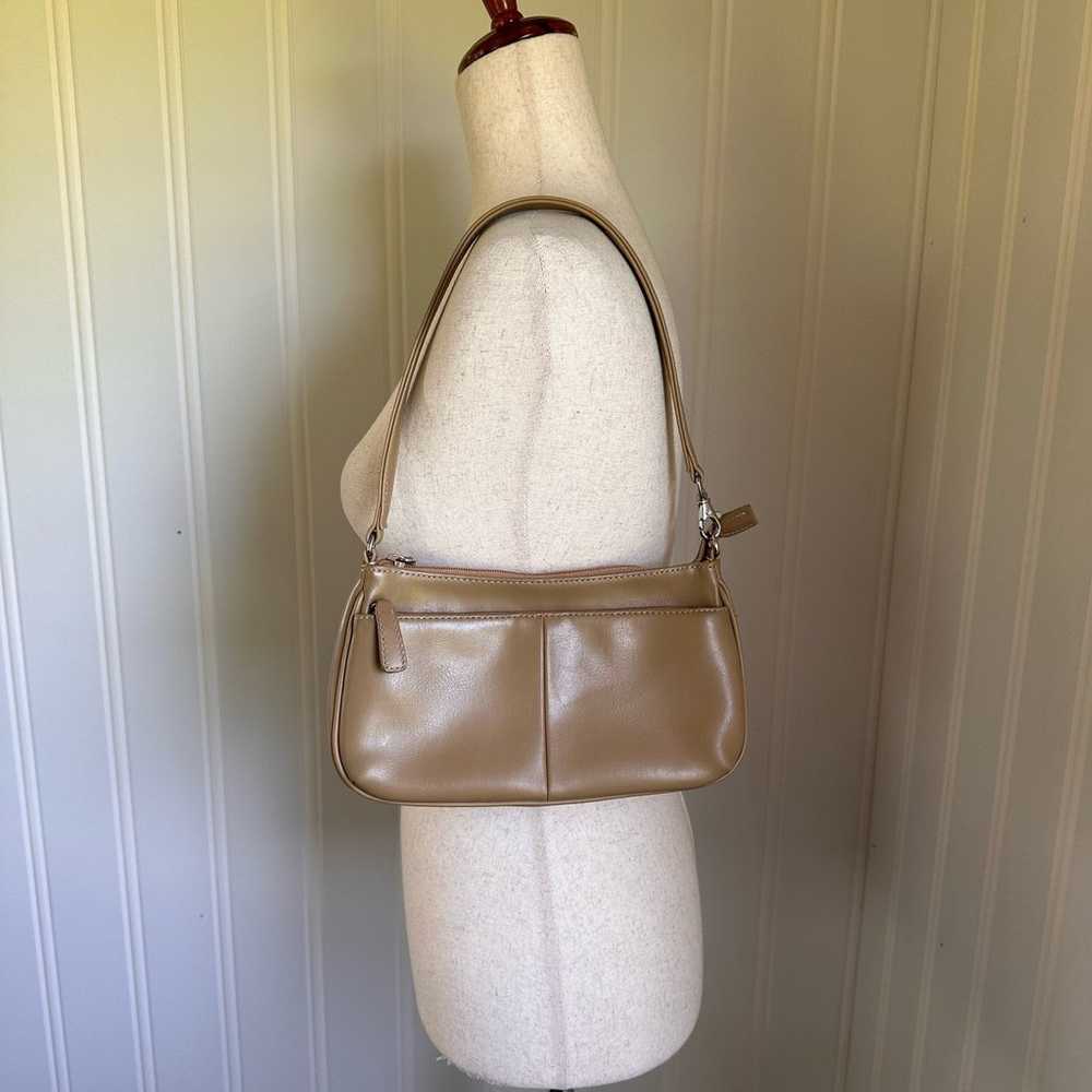 Vintage 90s/Y2K Nine West Tan Mini Shoulder Bag OS - image 1