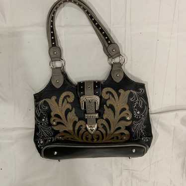 VINTAGE Y2K BLACK AND GOLD PURSE