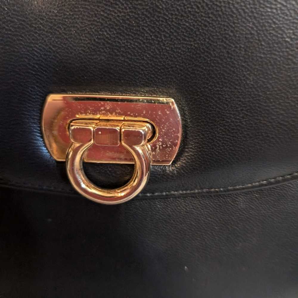 Vintage Carla Mancini turnlock leather crossbody - image 7