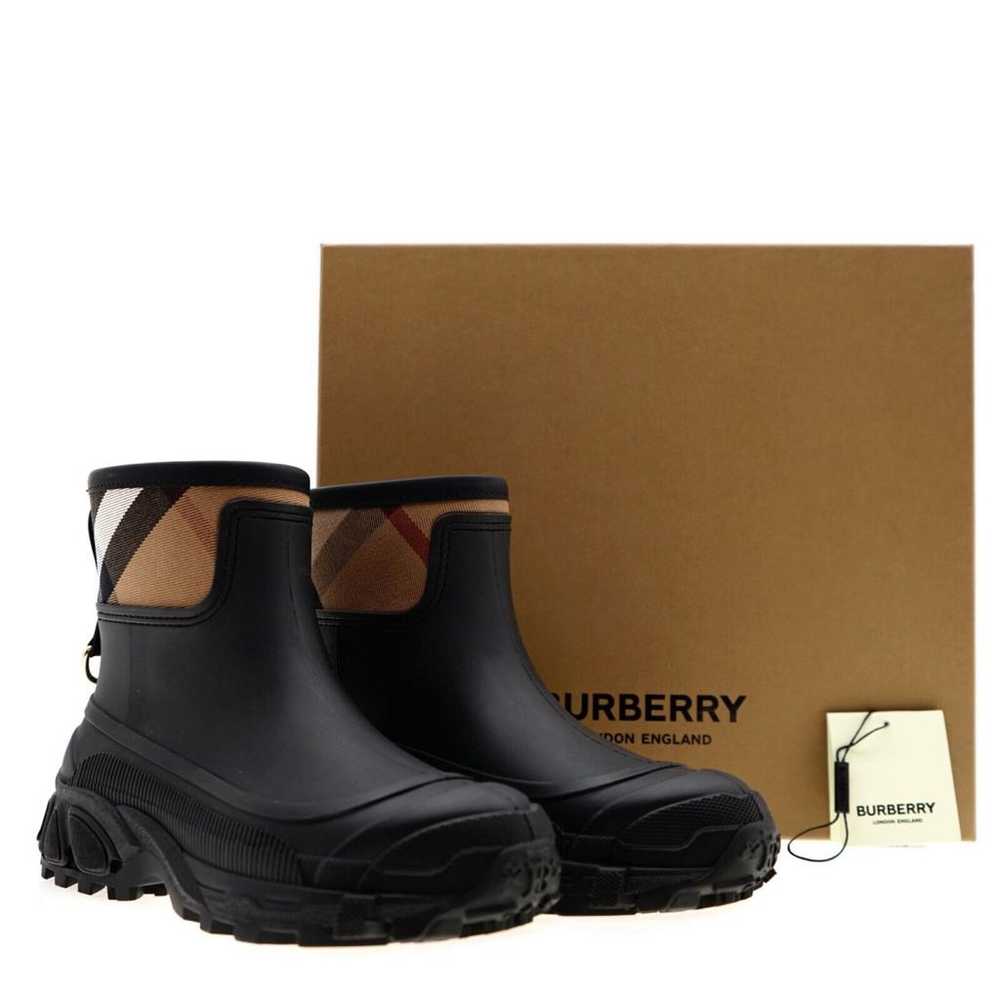 Burberry Ankle boots - image 9