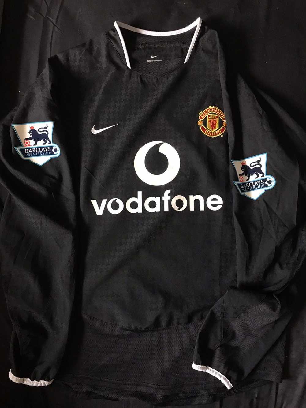 Nike Vintage Man Utd Jersey for Season 2003/2005 - image 1