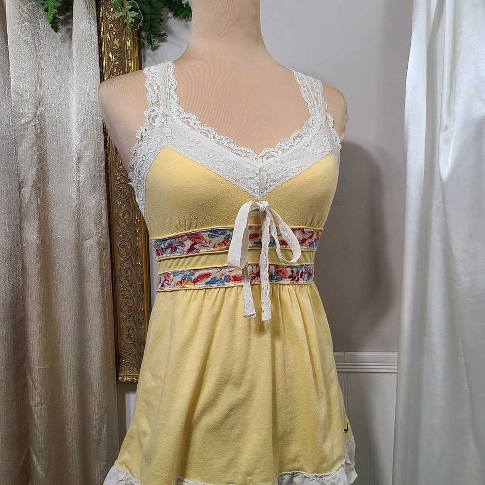 ♡ Y2k ♡ Hollister Lace Babydoll Tank Yellow Floral - image 2