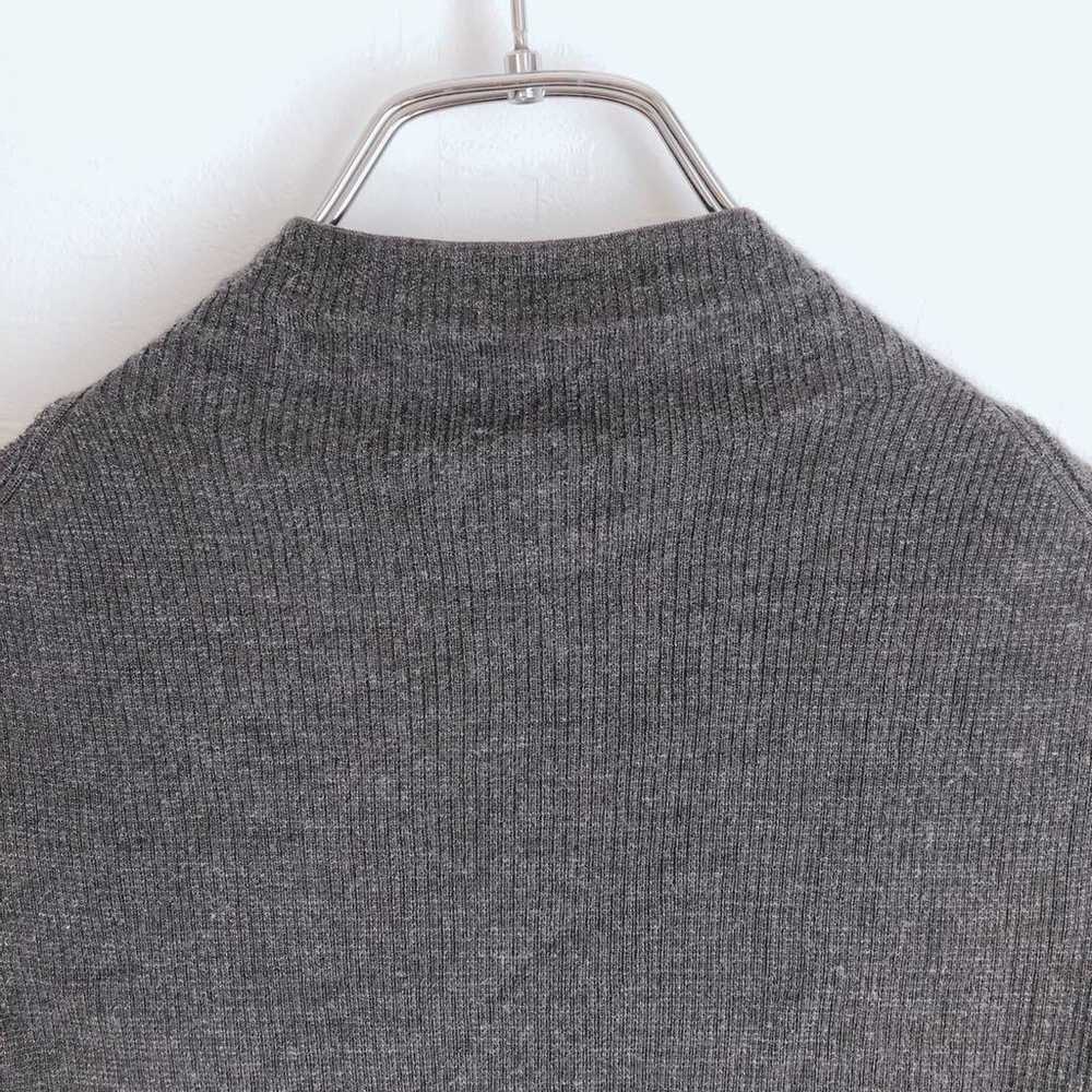 Theory short sleeve knit sweater top plain simple… - image 4