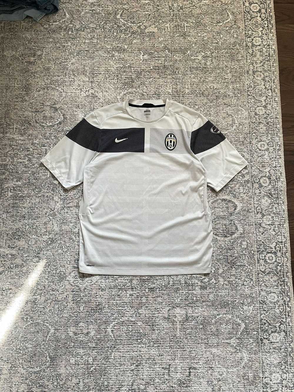 Nike × Soccer Jersey × Vintage Vintage Juventus Y… - image 5