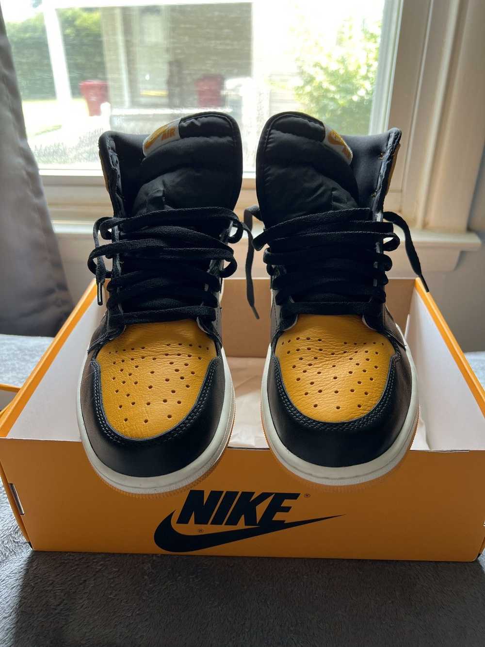 Jordan Brand Air Jordan 1 Retro High Taxi - image 4