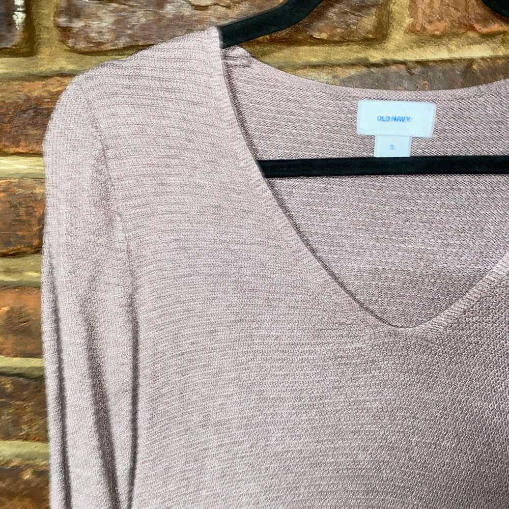 Old Navy Old Navy Mauve Pullover Knit V-Neck Swea… - image 2