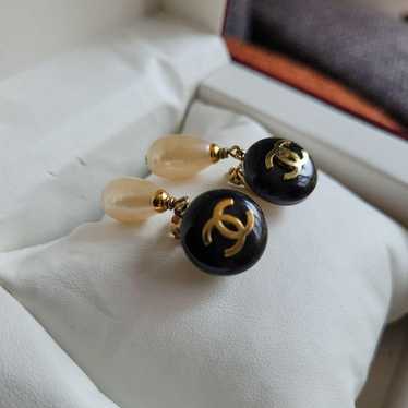 【Rare】"Vintage"【CHANEL Pearl Earrings】