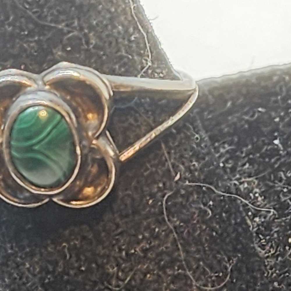 Vintage clover sterling malachite  ring - image 2