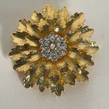 Vintage Large Gold Toned Rhinestone Flower Brooch - image 1