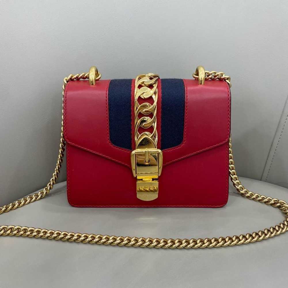 Gucci Sylvie Flap Chain leather crossbody bag - image 5