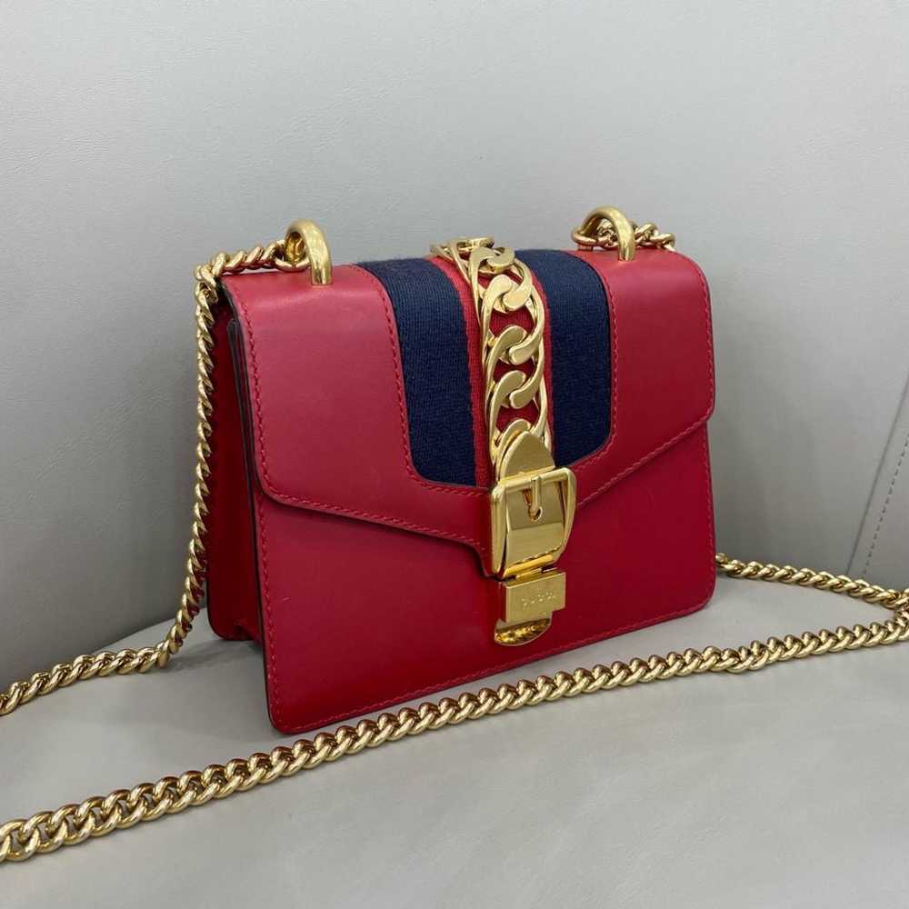 Gucci Sylvie Flap Chain leather crossbody bag - image 6