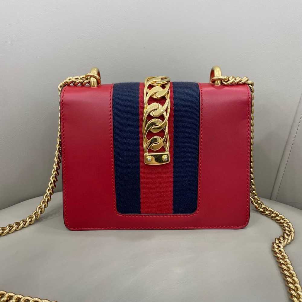 Gucci Sylvie Flap Chain leather crossbody bag - image 7