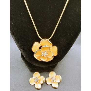 Enameled Peach Colored Floral Necklace & Earring … - image 1