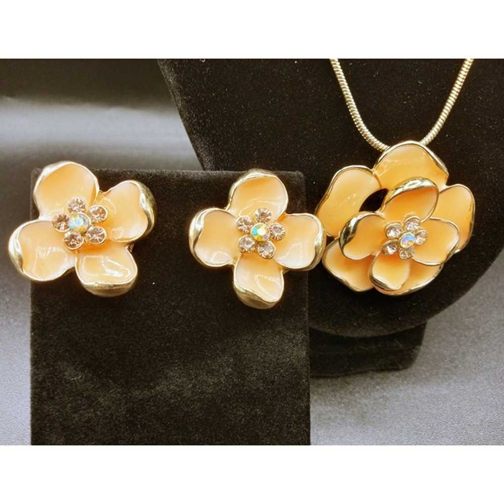 Enameled Peach Colored Floral Necklace & Earring … - image 4