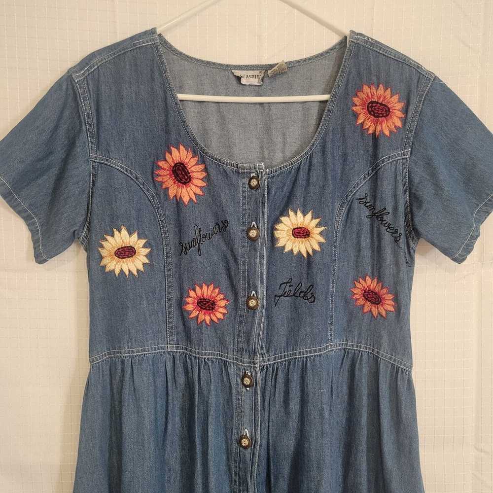 Jane Ashley VTG Denim Embroidered sunflower dress… - image 4