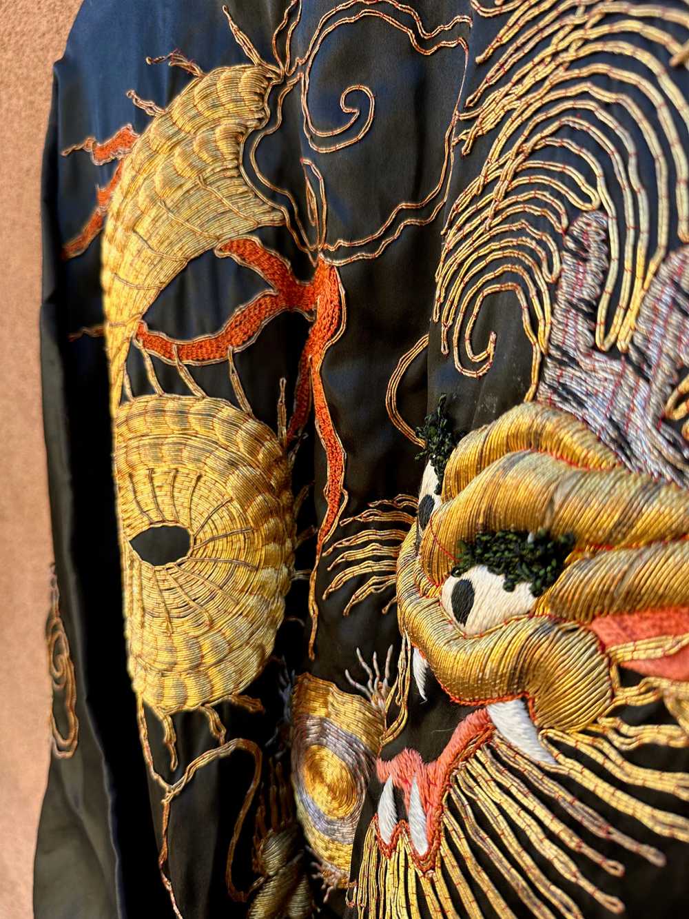 Antique Silk Dragon Kimono Fully Embroidered - as… - image 3