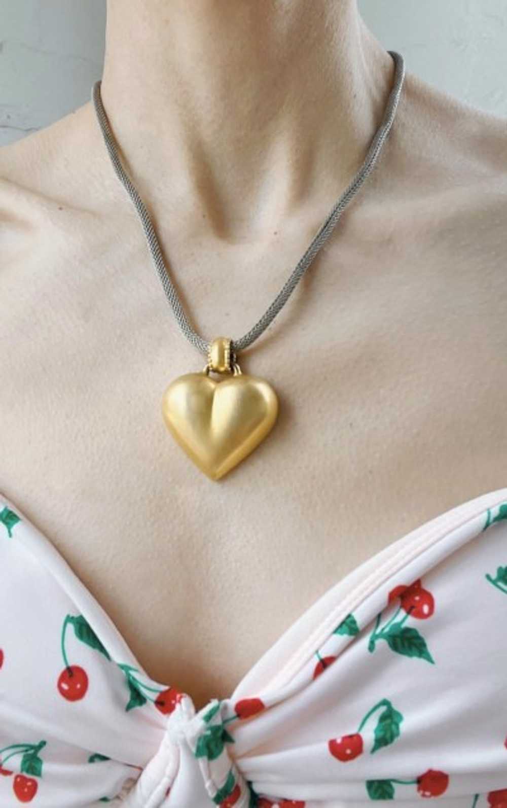 two tone puffy heart necklace - image 1