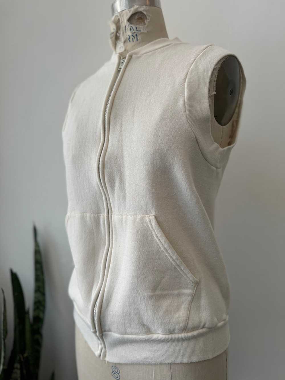 Vintage RUSSELL ATHLETIC sleeveless sweatshirt - image 6