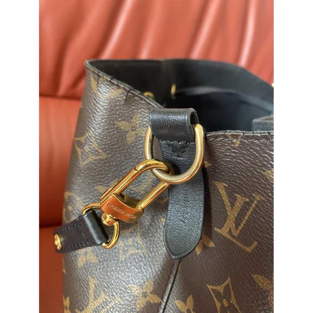 Louis Vuitton NéoNoé leather crossbody bag - image 7