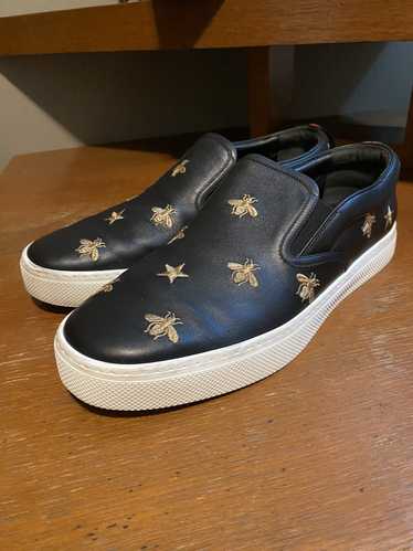 Gucci Gucci Bee Star Embroidered Leather Slip On S