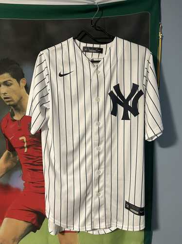 Nike NY Yankees Jersey Size Small Derek Jeter