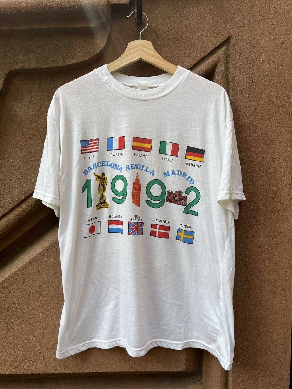 Vintage 1990s European City T-Shirt - image 1