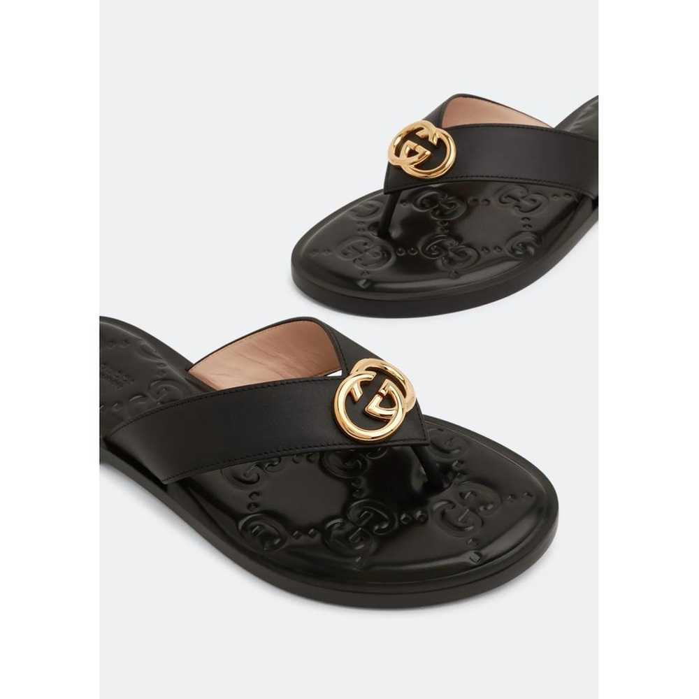 Gucci Leather flip flops - image 3