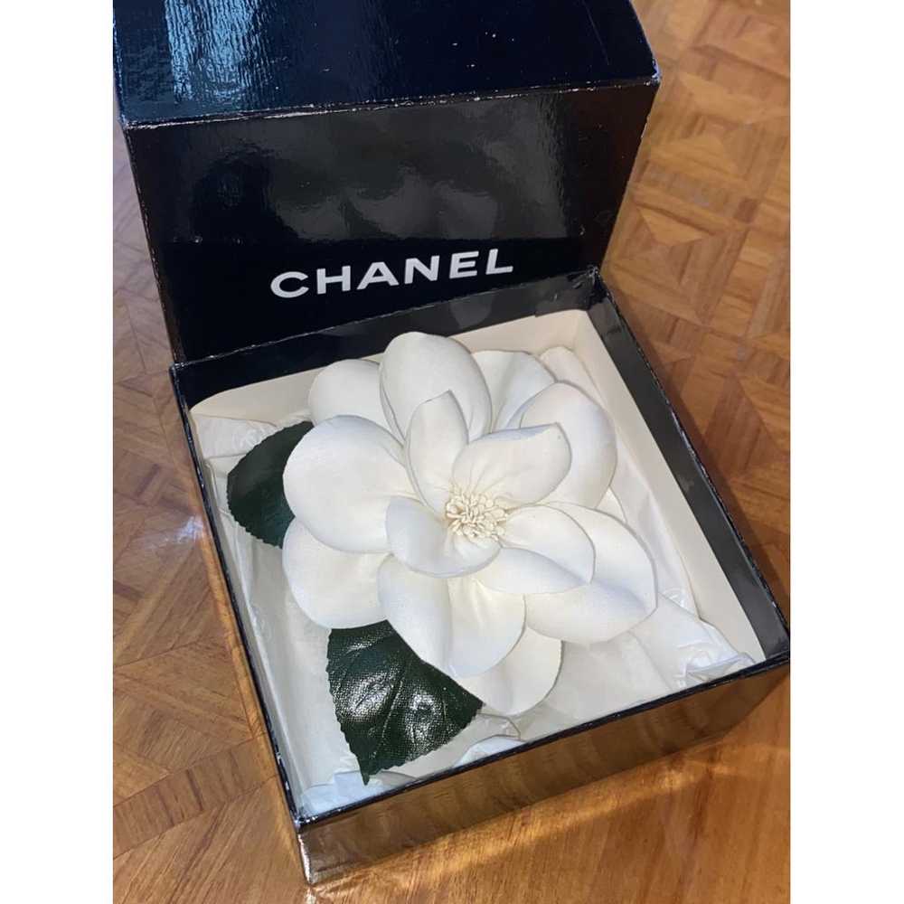 Chanel Camélia silk pin & brooche - image 3