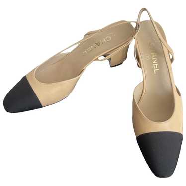 Chanel Slingback leather ballet flats