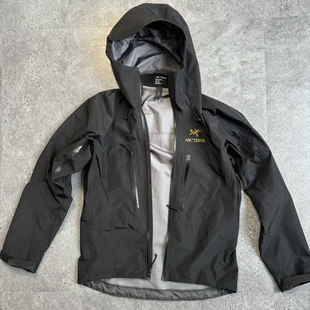 Arc'Teryx Arc'teryx Alpha SV jacket - image 3