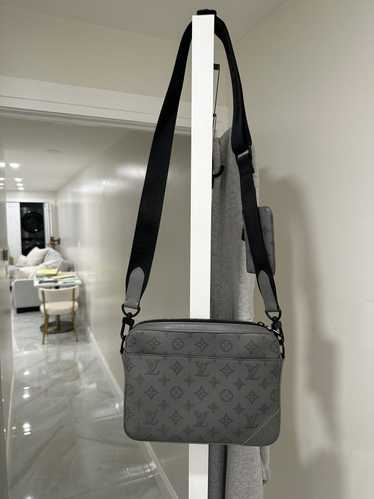 Louis Vuitton Louis Vuitton duo bag