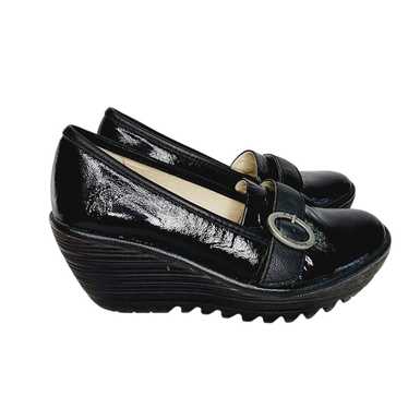 Fly London Fly London Black Patent Leather Buckle 