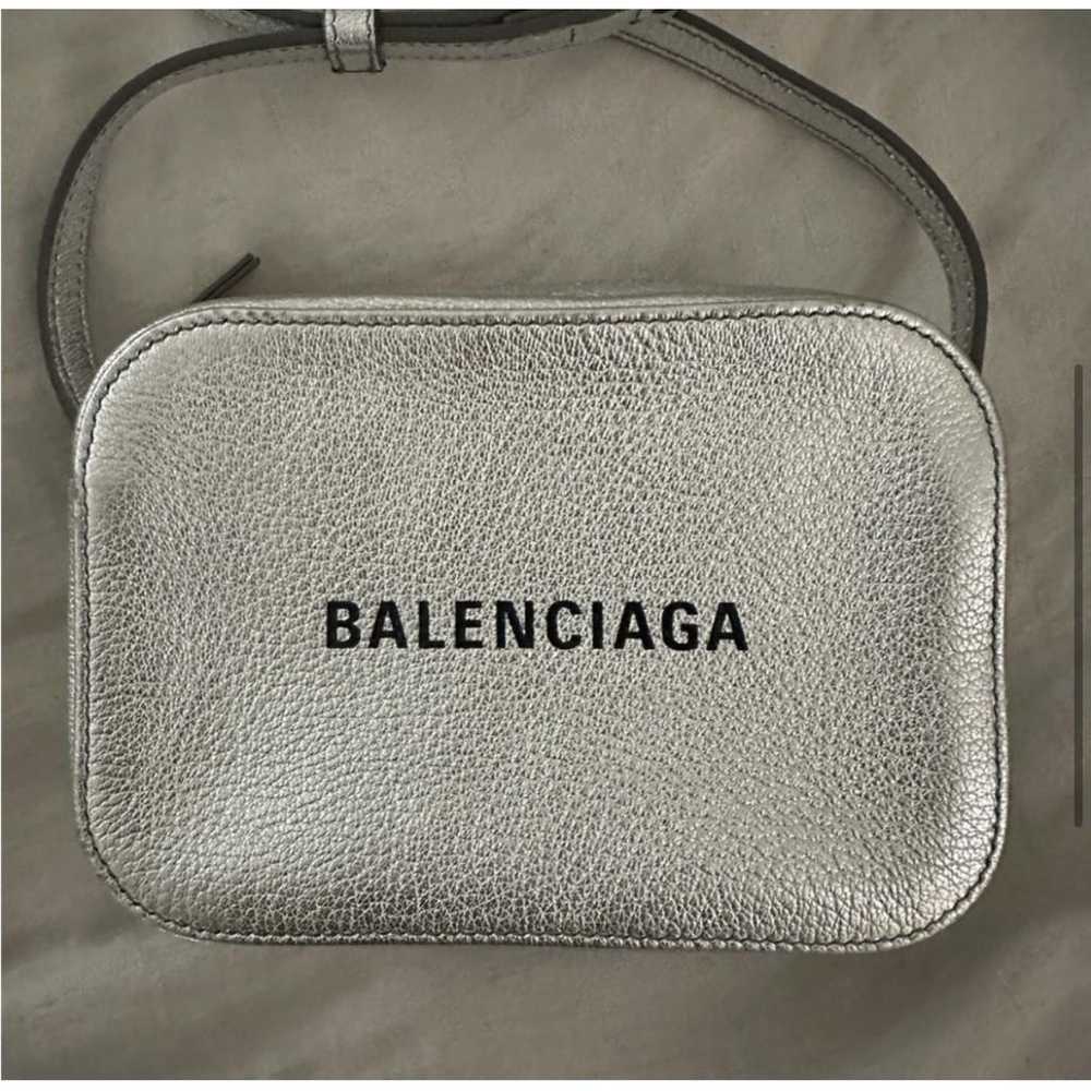 Balenciaga Everyday leather crossbody bag - image 2