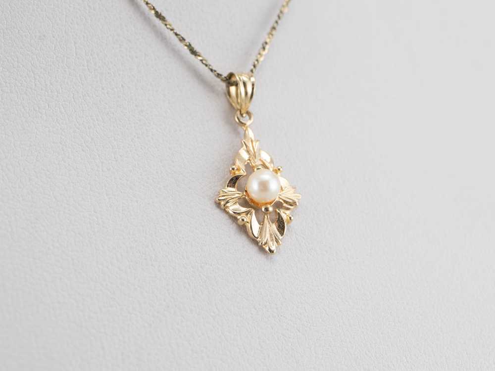 Vintage Botanical Pearl Pendant - image 8