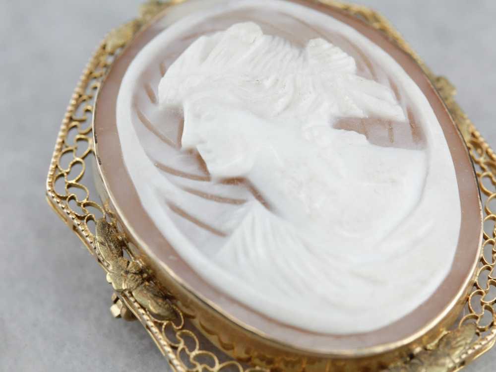 Art Nouveau Cameo Gold Filigree Pendant or Brooch - image 2