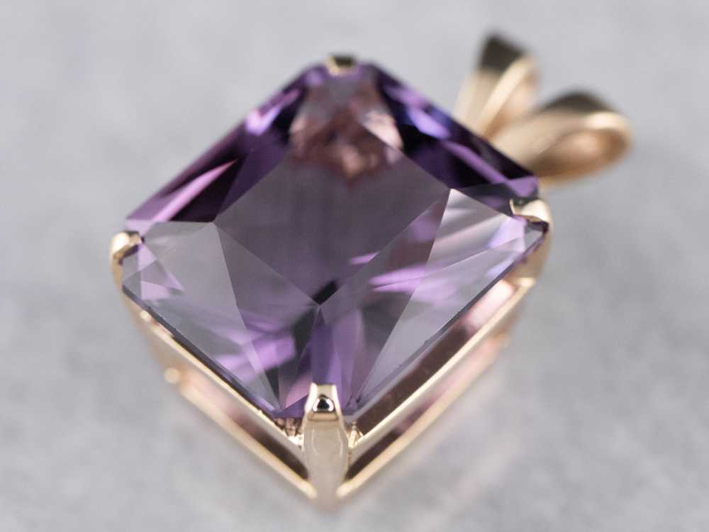 14K Yellow Gold Emerald Cut Amethyst Solitaire Pe… - image 1