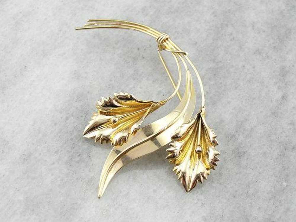 Sweeping Double Floral Yellow Gold Brooch - image 3