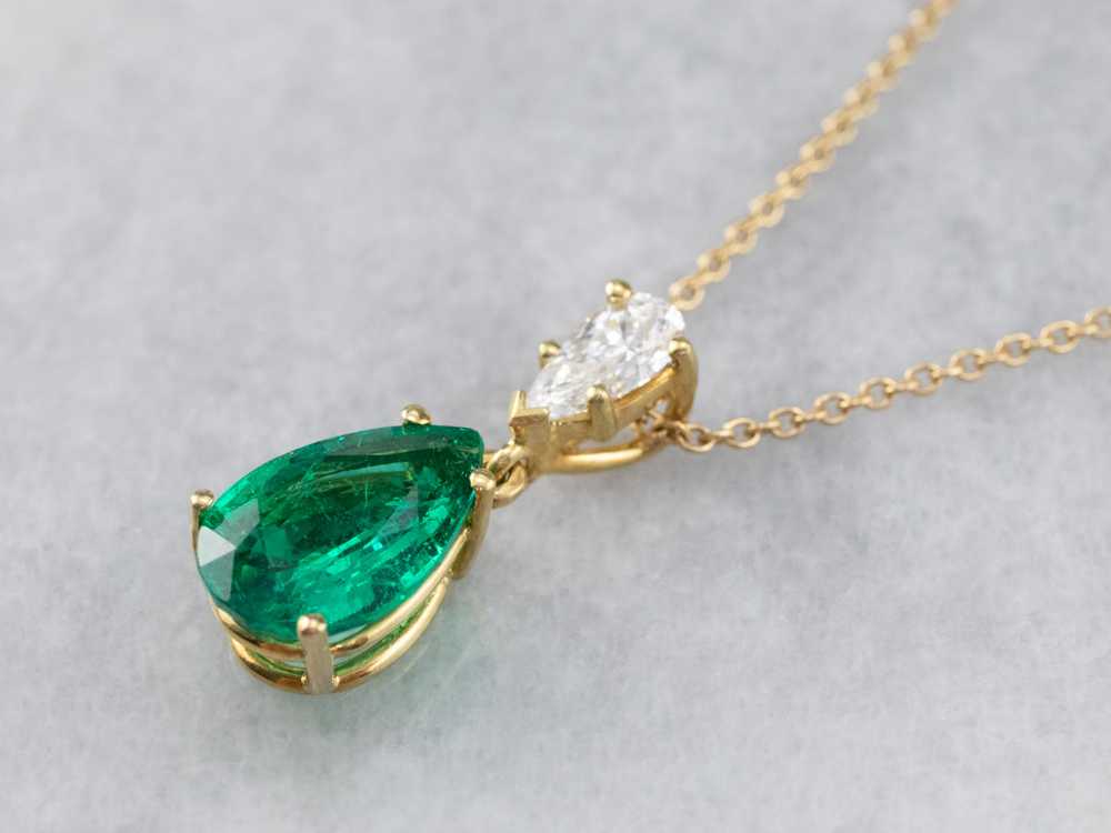 Gorgeous Emerald and Diamond Necklace - image 4