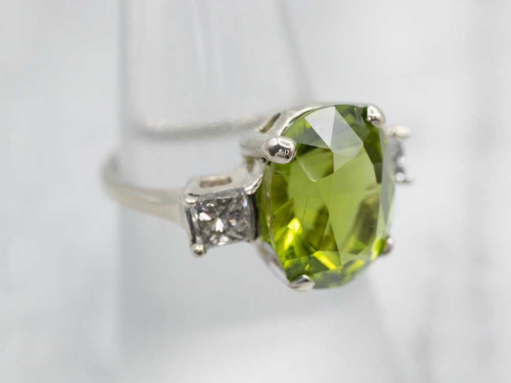 Sophisticated White Gold Peridot Cocktail Ring wi… - image 3