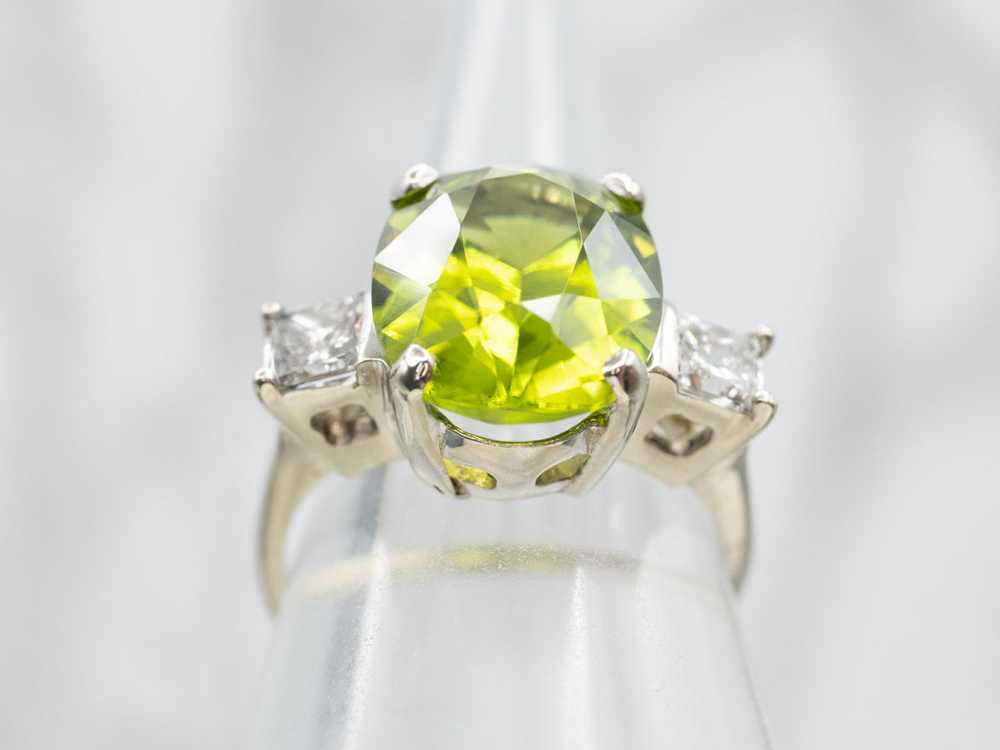 Sophisticated White Gold Peridot Cocktail Ring wi… - image 4