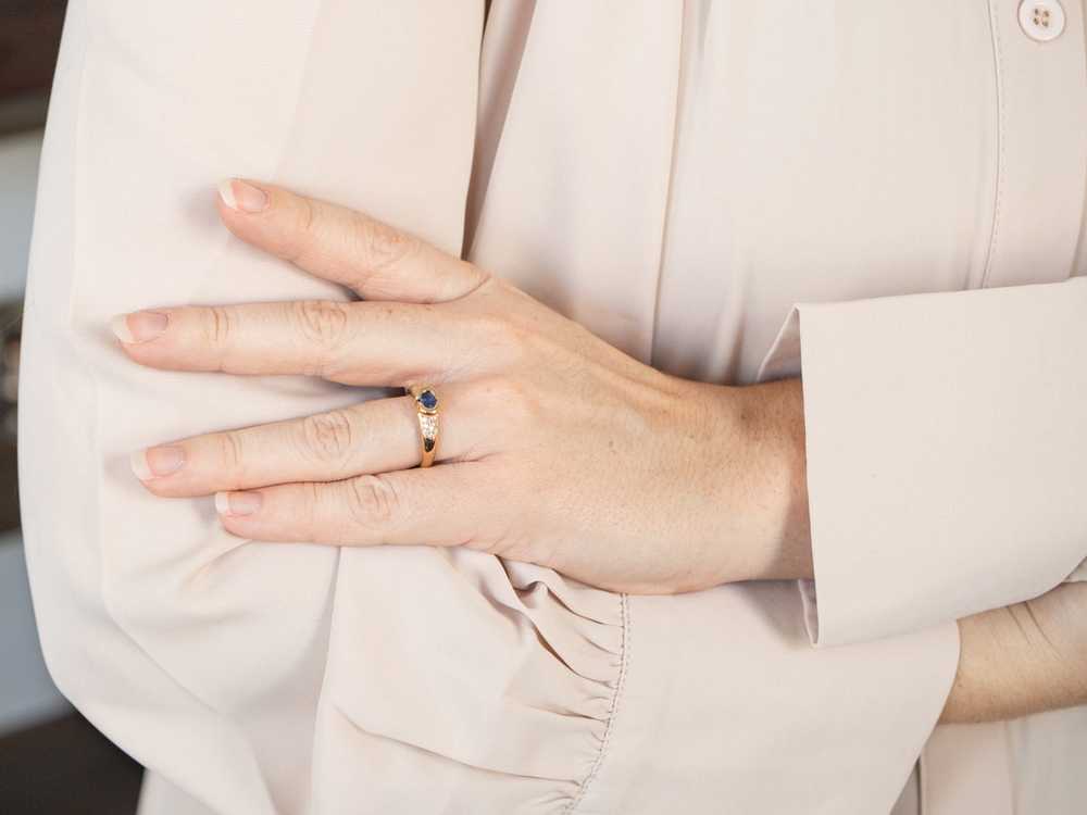 East to West Sapphire and Diamond Ring - image 5