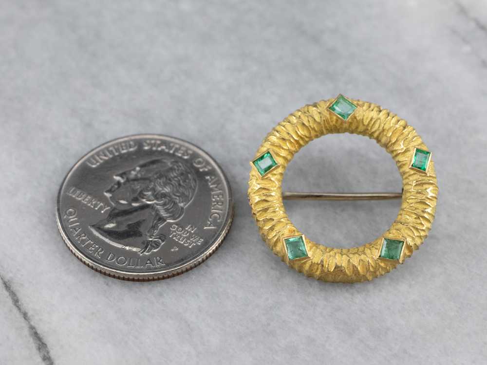 Yellow 18K Gold Emerald Circle Pin - image 10